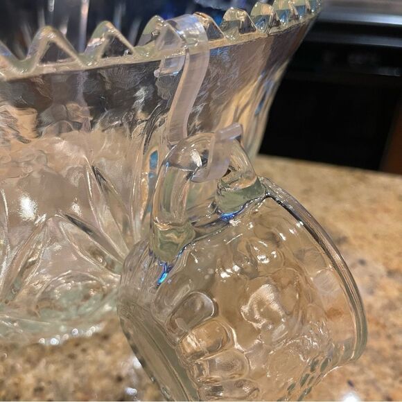 Vintage Large glass punch bowl - set of 12 cups - Picture 2 of 15